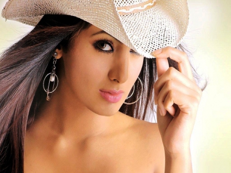 Cowgirl~Geta Basra - earrings, actress, bollywood, hat, geta basra, cowgirl, brunette