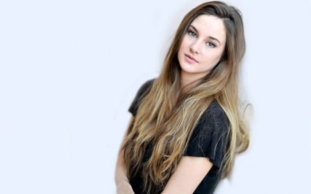 Shailene Woodley - cool, people, model, fun, actress, celebrity, shailene woodley