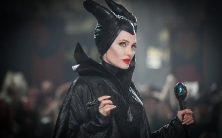 Maleficent (2014) - maleficent, black, fantasy, woman, movie, angelina jolie, actress