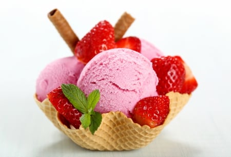 Strawberry Ice Cream - ice cream, strawberry, sweet, dessert, fruit