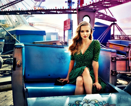 Amanda Seyfried - pink, model, actress, amanda seyfried, blonde, girl, dress, blue, carousel, park, woman, green