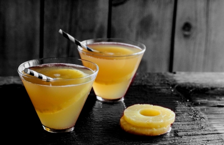 Pineapple Drinks - pineapple, drink, yellow, pineapple drinks, pineapples, drinks