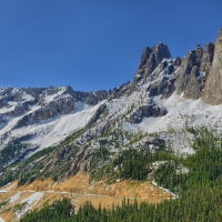 road up libery bell mountain in washington cascades