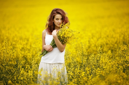 Sunshine Girl - woman, beauty, redhead, girl, photography, bouquet, field, yellow, beautiful, sunny, flowers