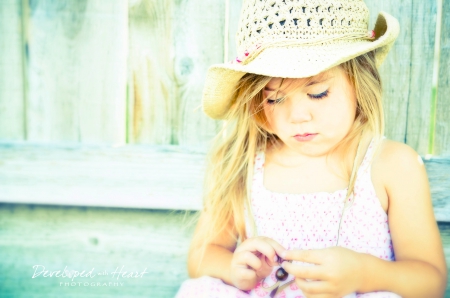 Sweet little girl â™¥ - girl, sad, photography, beautiful, child, sweet, cute