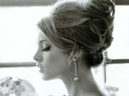 Ashley Greene - greene, actress, profile, black white, hair, ashley, model, beautiful, ashley greene