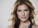 tricia-helfer