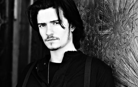 Orlando Bloom - white, black, orlando bloom, actor, man