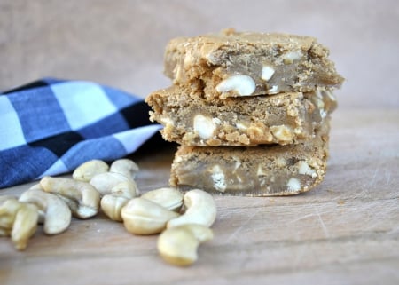 Cashew Blondies - fun, yummy, entertainment, Cashew Blondies, cool, foods