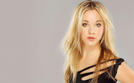 Kaley Cuoco - cool, people, model, fun, actress, celebrity