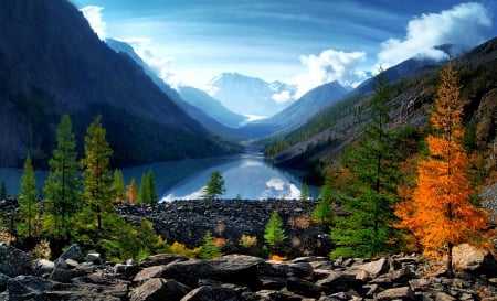 The Beauty Of Maashey Lake - forest, mountains, valley, beautiful, russia, lake, clouds, trees, autumn