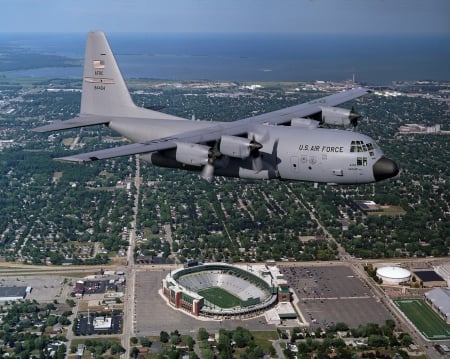 flying-badgers-440-over-lambeau-field