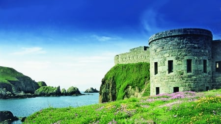 Fort Clonque - fort, ancient, clonque, ruin