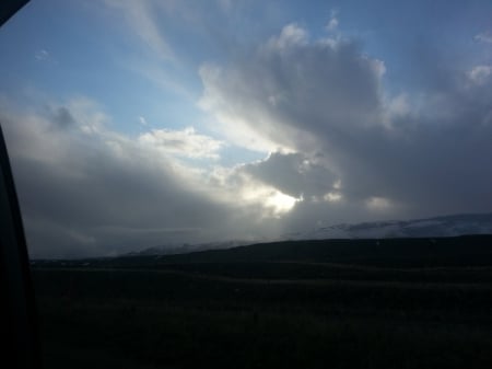 Montana Sun Peeping Through - cloud, montana, sun, sky