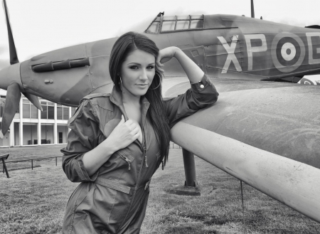 Lucy Pinder - lucy, plane, model, hot