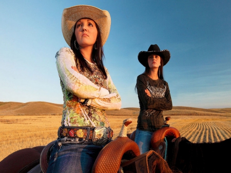 Beautiful View - girls, famous, women, style, fun, sky, models, westerns, female, fashion, cowgirls, hats, outdoors, horses, desert