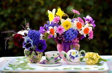 Flowers and Tea - vases, daffodils, bouquet, can, still life, cup