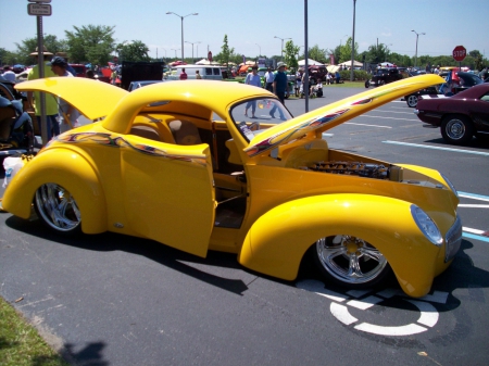 Slammed Willys - ford, yellow, classic, hotrod