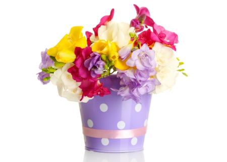 â™¥Bouquet of Flowersâ™¥ - bouquet, flowers, violet, bucket