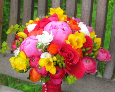 Beautiful bouquet - bouquet, bench, flowers, petals