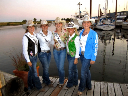 Cowgirl Pagenant Members - girls, style, fun, lake, models, westerns, female, boats, dock, water, fashion, cowgirls, hats