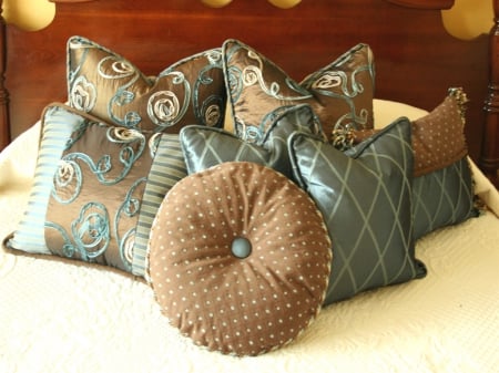 Bedroom decor_cushions_brown-blue - style, bed, bedrooms, silk, pillows, brown-blue, decore, cushions, abstract, brown, home, blue, texture