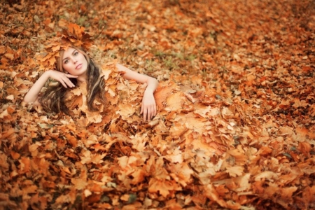 Autumn lady - leaves, lady, model, autumn