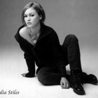 Julia Stiles