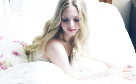 Crystal Face - celebrities, amanda seyfried, actresses