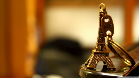 Eiffel Tower keychain - brass, eiffel tower, souvenir, keychain, cute