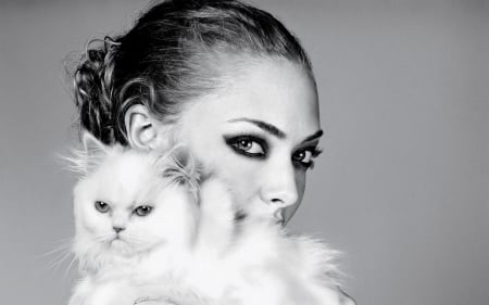 Amanda Seyfried - animal, black, actress, amanda seyfried, cat, girl, white, woman, fluffy