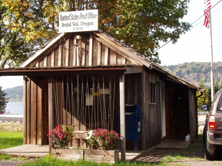 Bridal Veil Post Office - wedding, building, funny, oregon, bride, bridal, office, mail, marriage