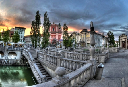 Early morning in the city - city, morning, bridges, Ljubljana