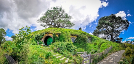 Incredible House - trees, beautiful, clouds, garden house, flowers, grass