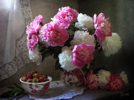 Peonies - white, peonies, strawberries, beautiful, pink, still life