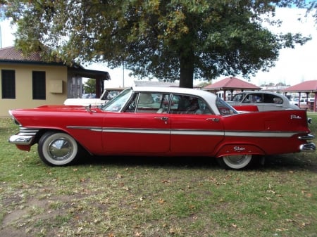 PLYMOUTH CAR - photo, plymouth, car, vintage