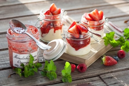 * - dessert, fresh, food, strawberries