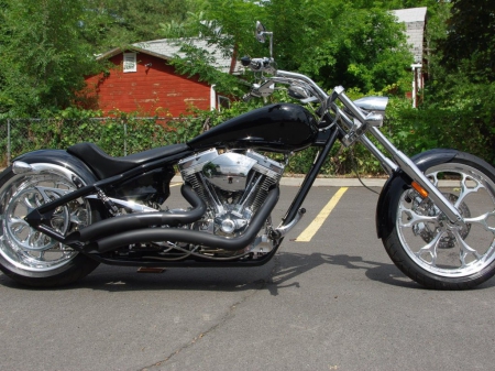 Black Harley - harley, chopper, custom, bike