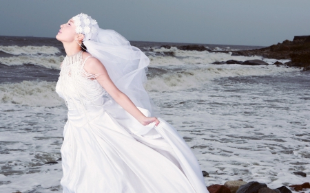 Running towards Love â™¥ - wedding, ocean, bride, dress