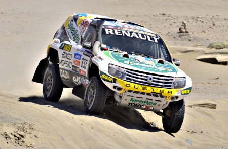 Renault Duster - offroad, dakar, 4x4, rally