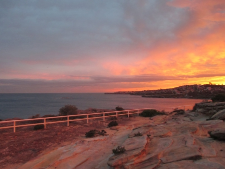 Sidney - beach, shine, red, sun