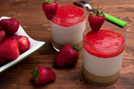 â™¥Strawberry Dessertâ™¥ - dessert, milkshake, strawberry, sweet