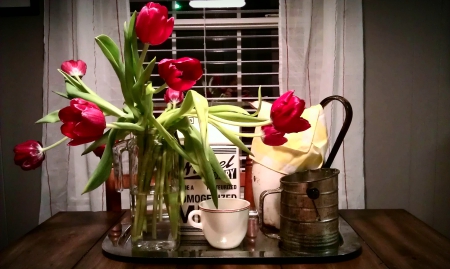 Table Decor ✿ڿڰۣ(̆̃̃ - flowers, Table, milk, decor, coffee