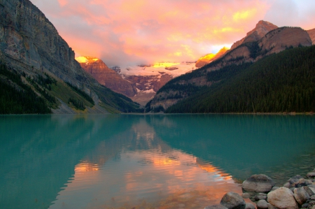 Sunrise At Lake Louise - sky, popular, snowy peaks, mountains, sunset, lakes, reflections, lake, banff national park, mountain, wallpaper, nature, forest, dawn, beautiful, canada, sunrise