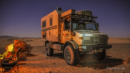 Mercedes Benz Unimog at Night - benz, truck, unimog, night, mercedes