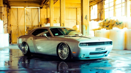 DODGE GHALLENGER SRT