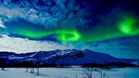 aurora borealis in a winter night sky - clouds, winter, aurora borealis, stars, mountain