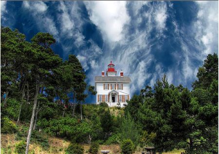 Yaquina Bay Lighthouse - lighthouse, yaquina, bay