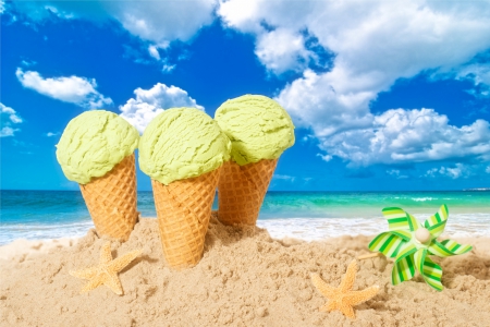 â™¥Ice Creamâ™¥ - ice cream, yummy, beach, summer, sea, sand