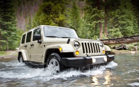 JEEP WRANGLER PASSING THROUGH THE RIVER - semi truck, sema show, socal customs, wallpapers up